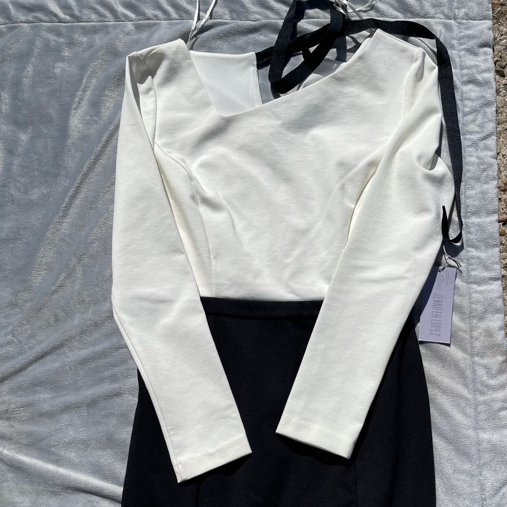 Black & white dress, long sleeves, new with tags size 6.